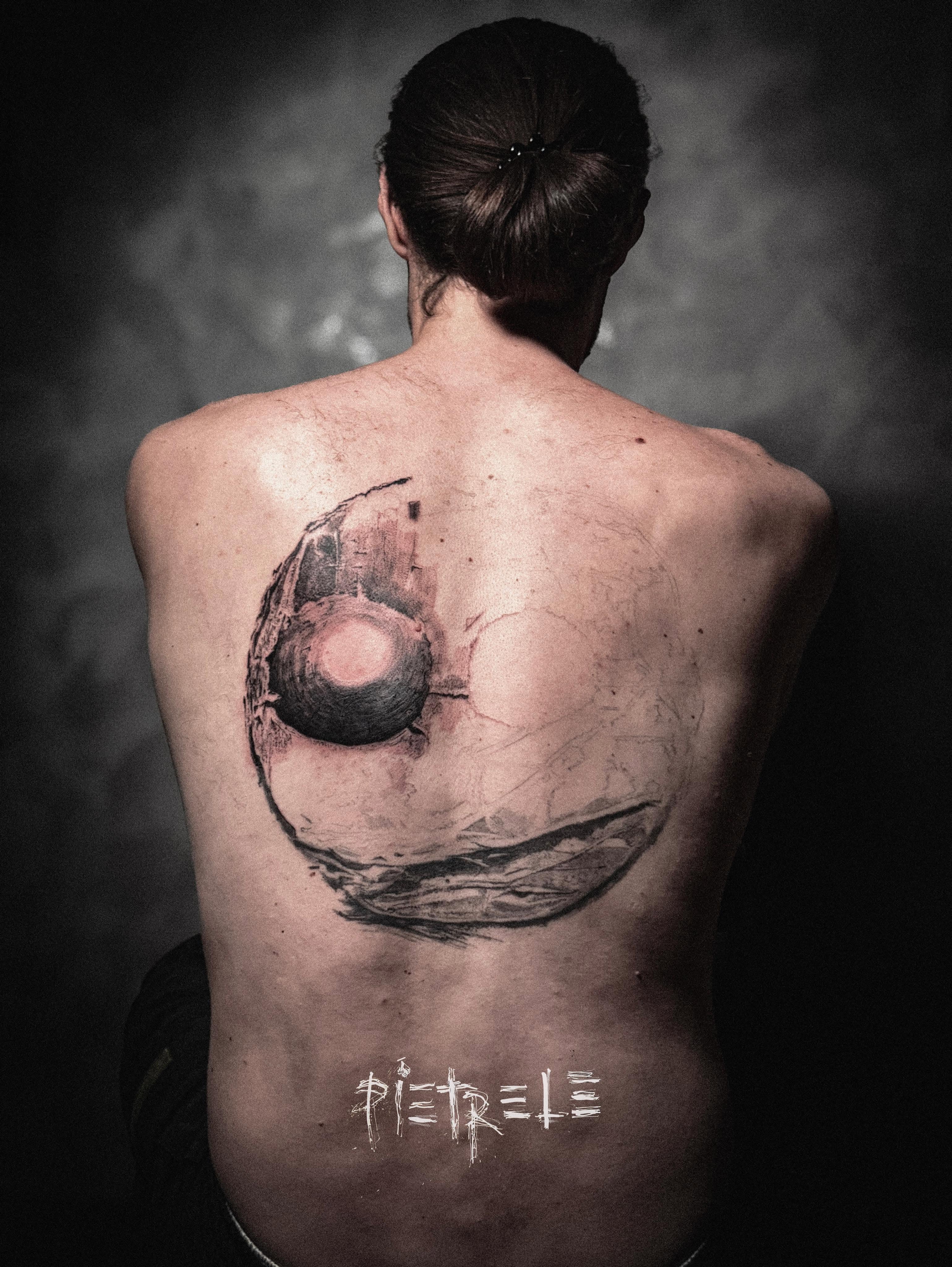 Back tattoo, second session